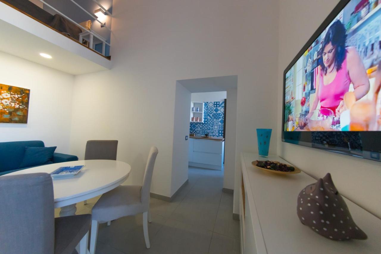 Notti Vesuviane Bed & Breakfast Portici Bagian luar foto