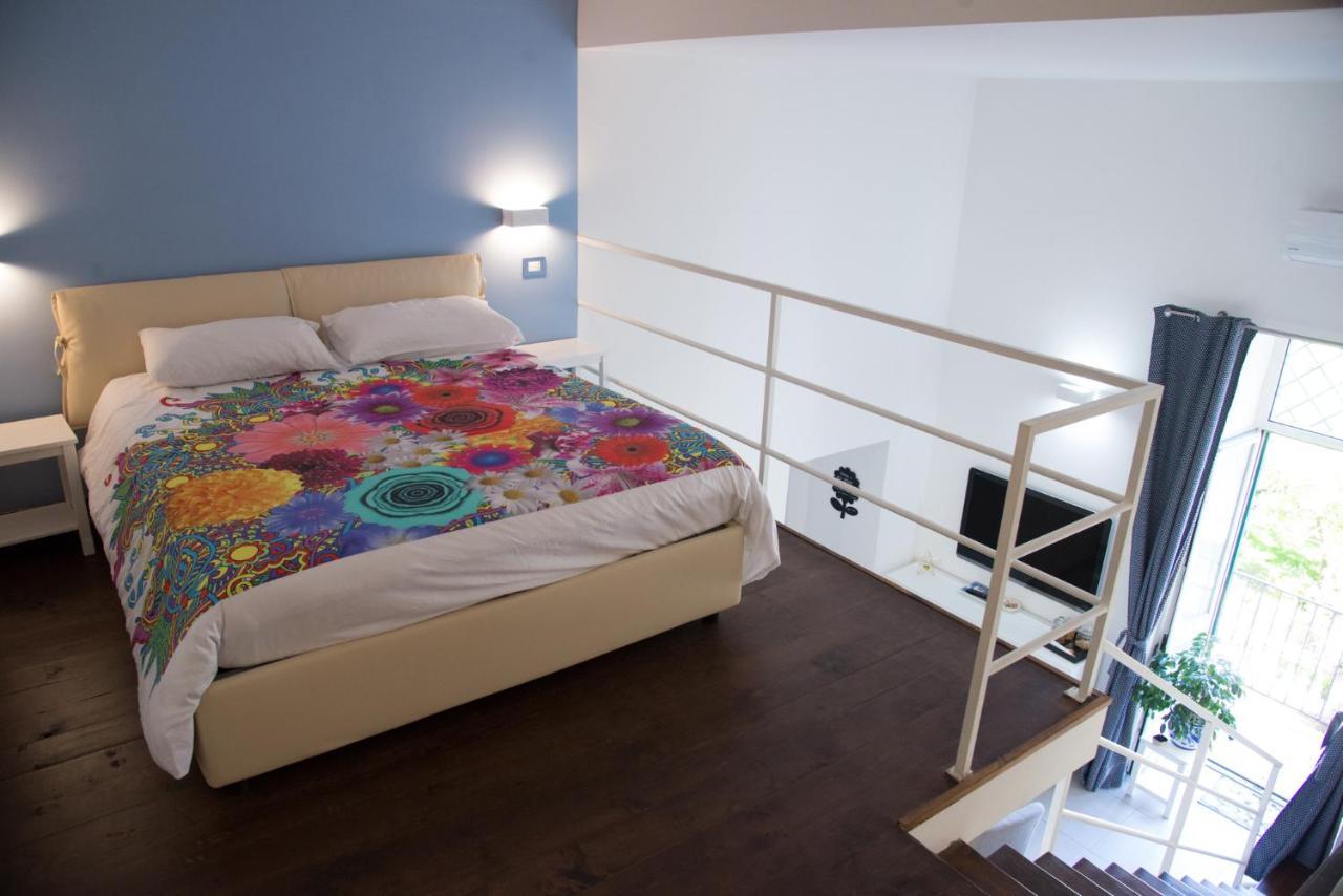 Notti Vesuviane Bed & Breakfast Portici Bagian luar foto